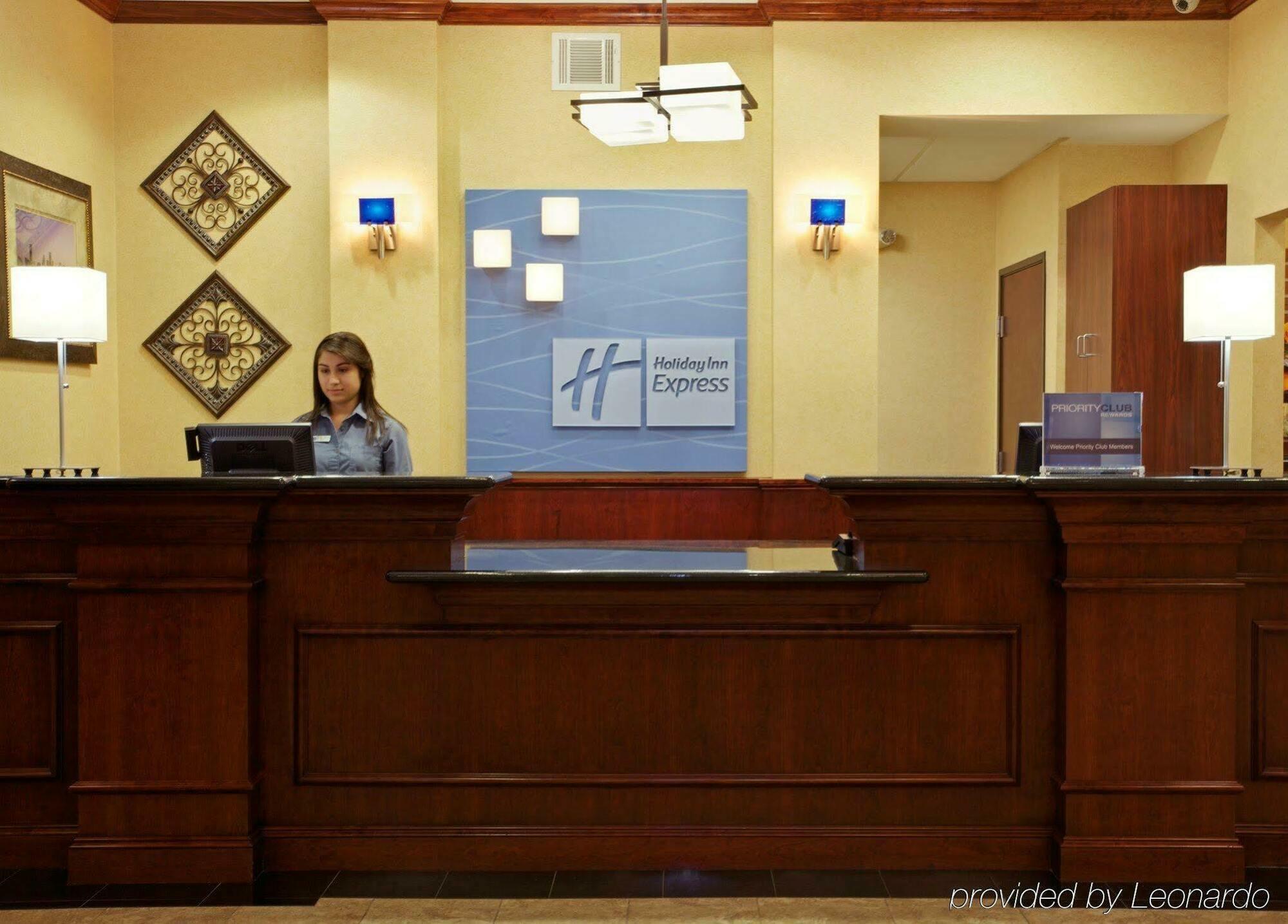 Holiday Inn Express & Suites Houston East By Ihg Dalaman gambar